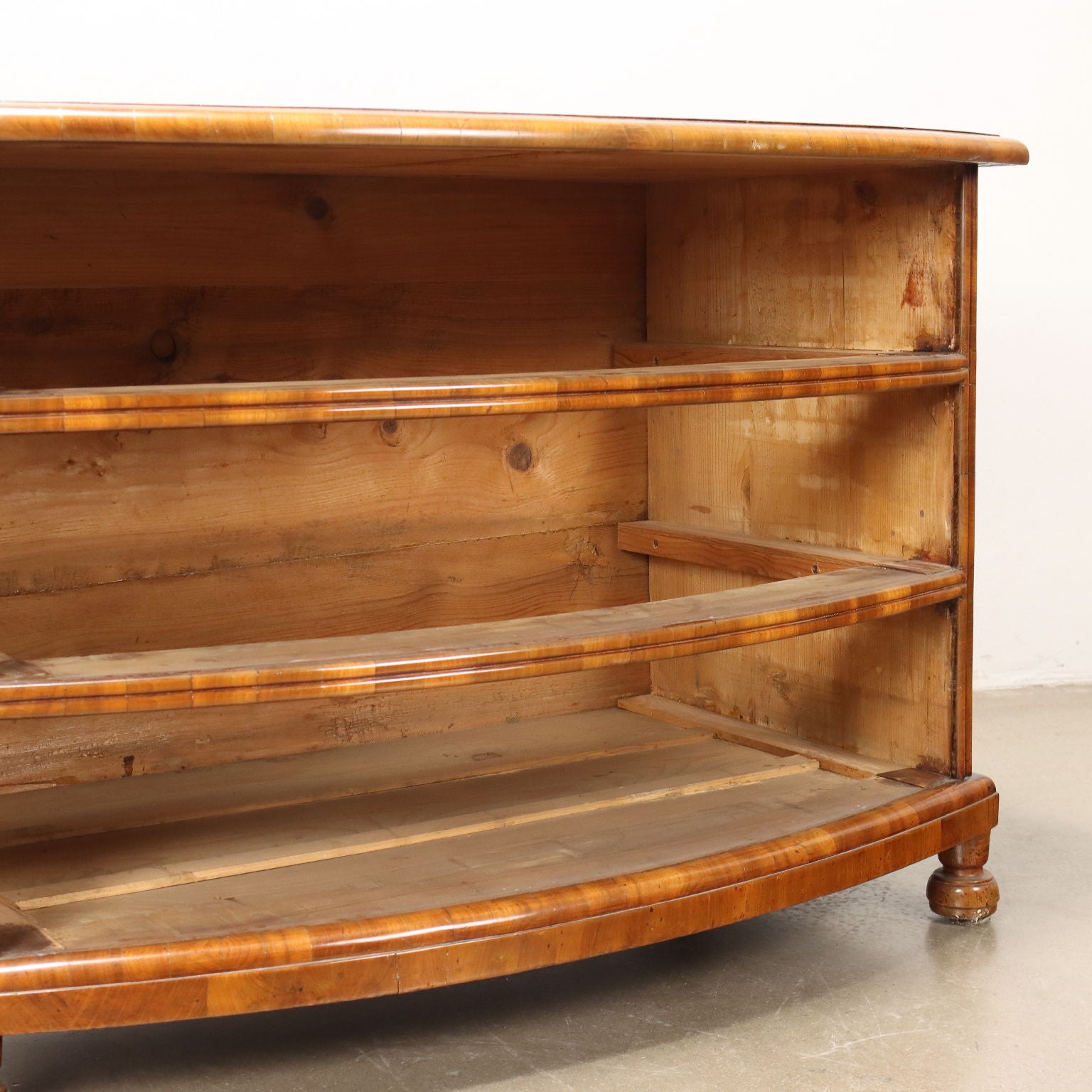  | Antiques  Chest of Drawers & Commodes