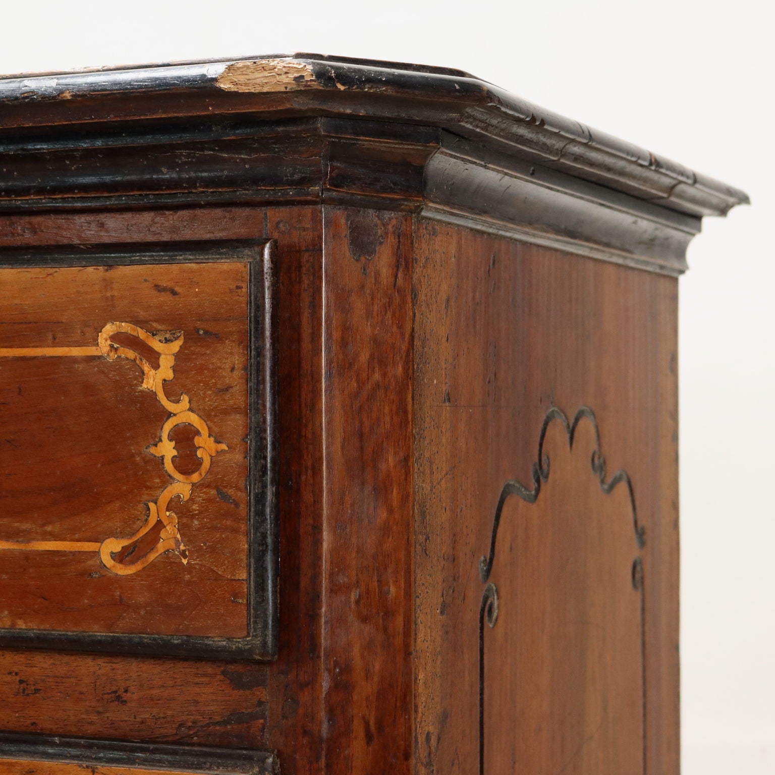  | Antiques  Chest of Drawers & Commodes