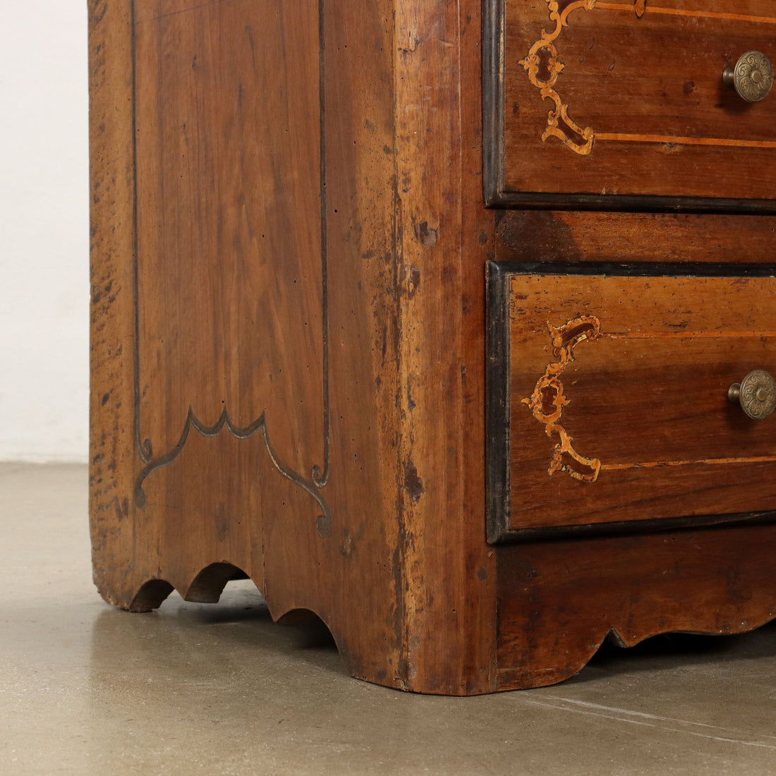  | Antiques  Chest of Drawers & Commodes