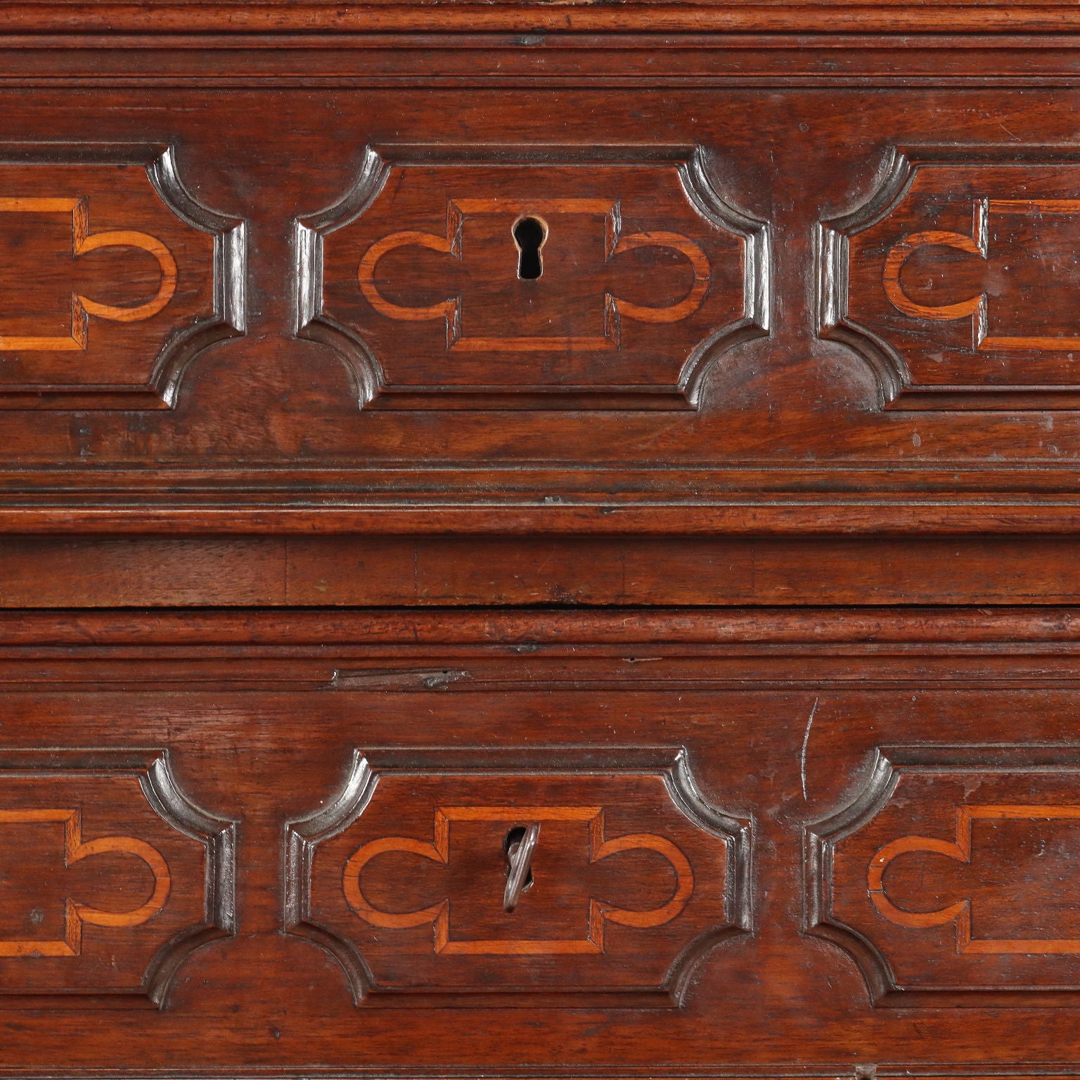  | Antiques  Chest of Drawers & Commodes