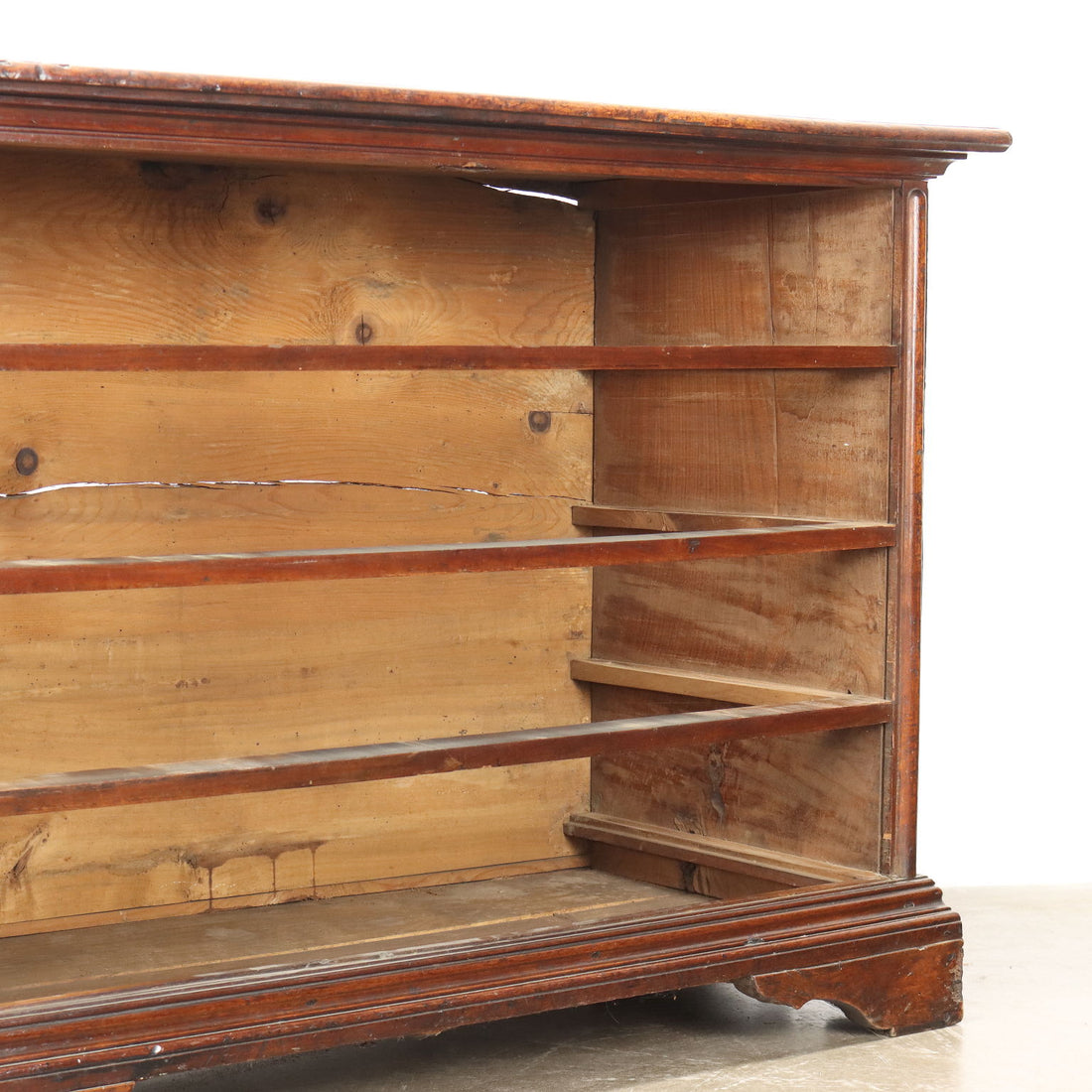  | Antiques  Chest of Drawers & Commodes