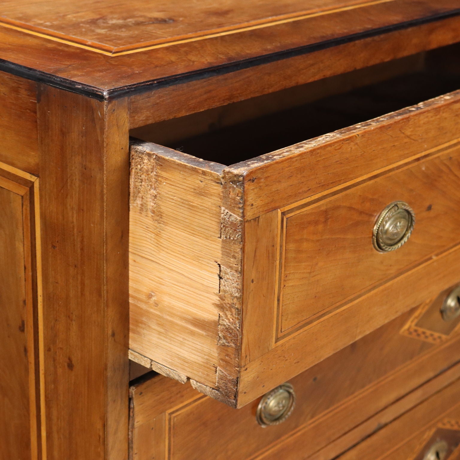  | Antiques  Chest of Drawers & Commodes