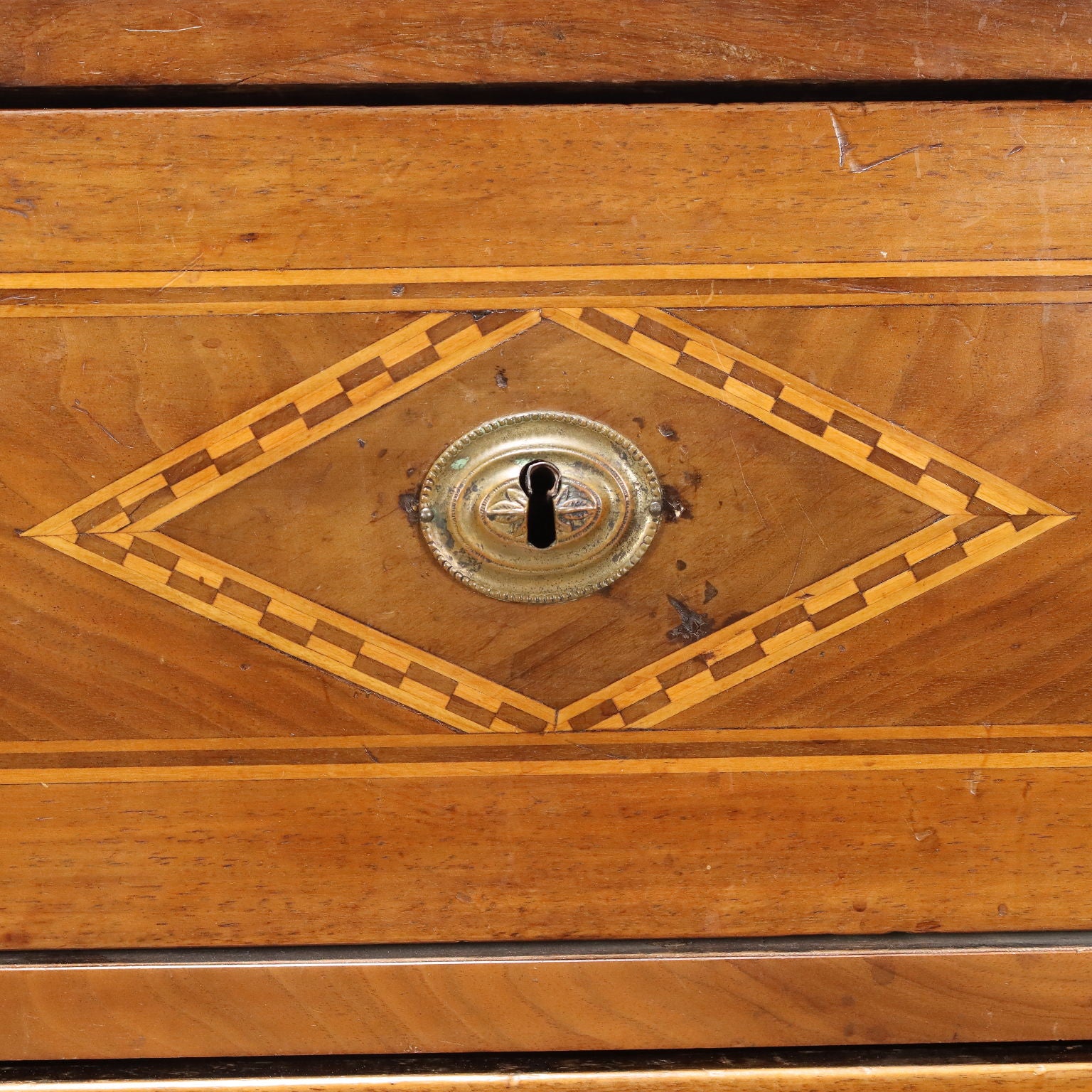  | Antiques  Chest of Drawers & Commodes