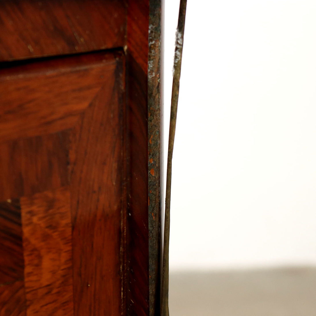  | Antiques  Chest of Drawers & Commodes