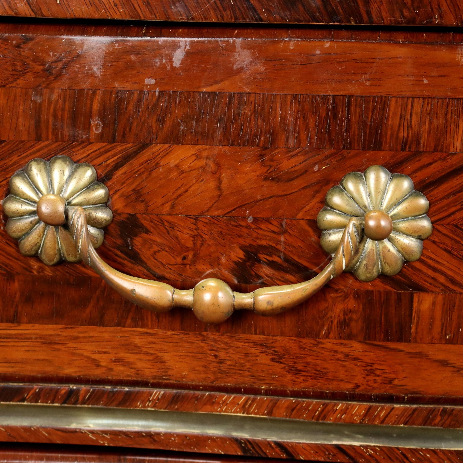  | Antiques  Chest of Drawers & Commodes