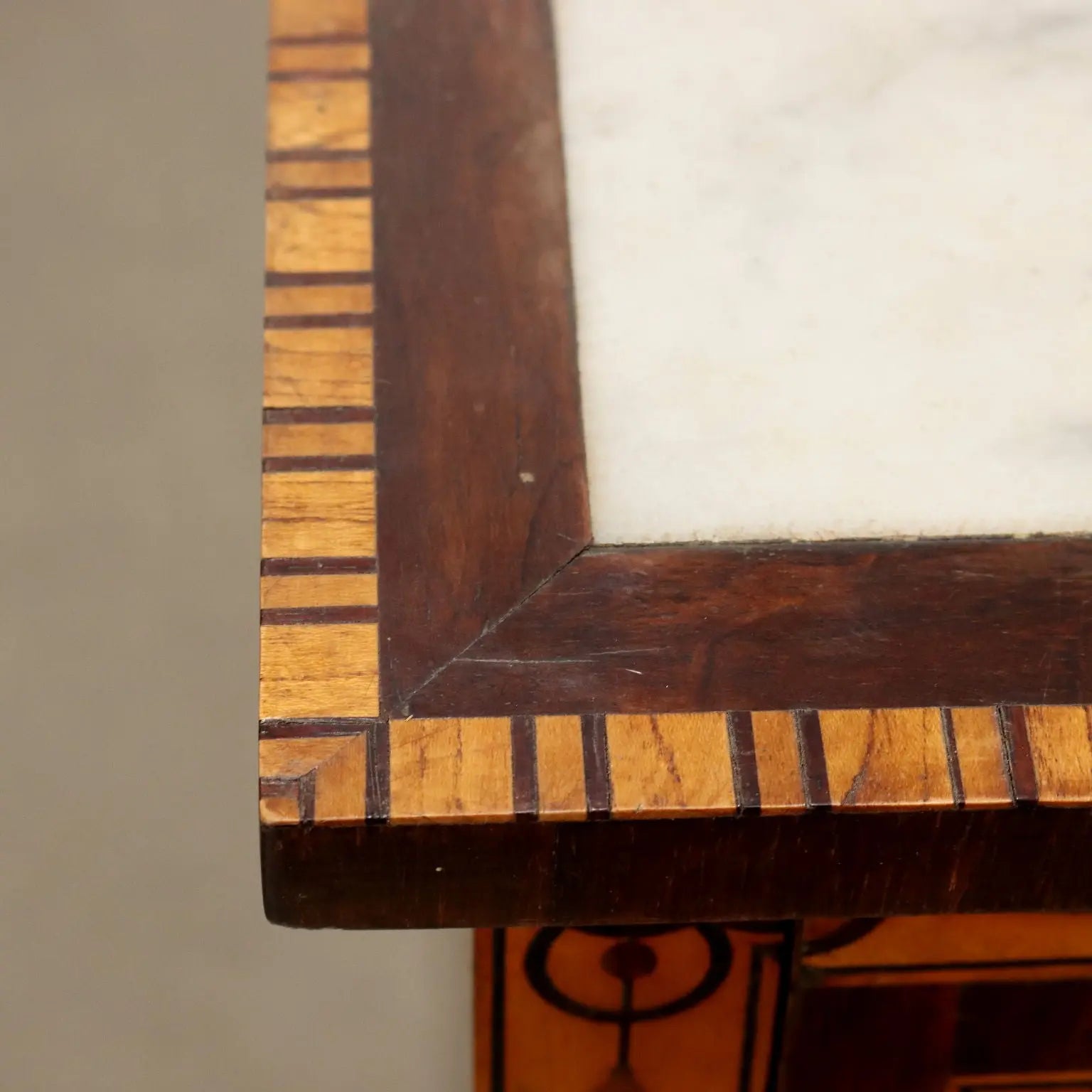 Tuscan Neoclassical Suite in Walnut and White Marble
