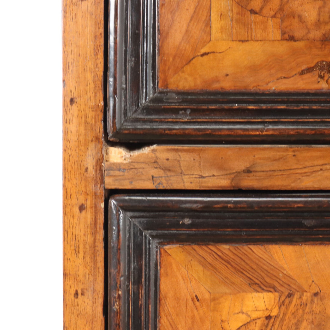  | Antiques  Chest of Drawers & Commodes