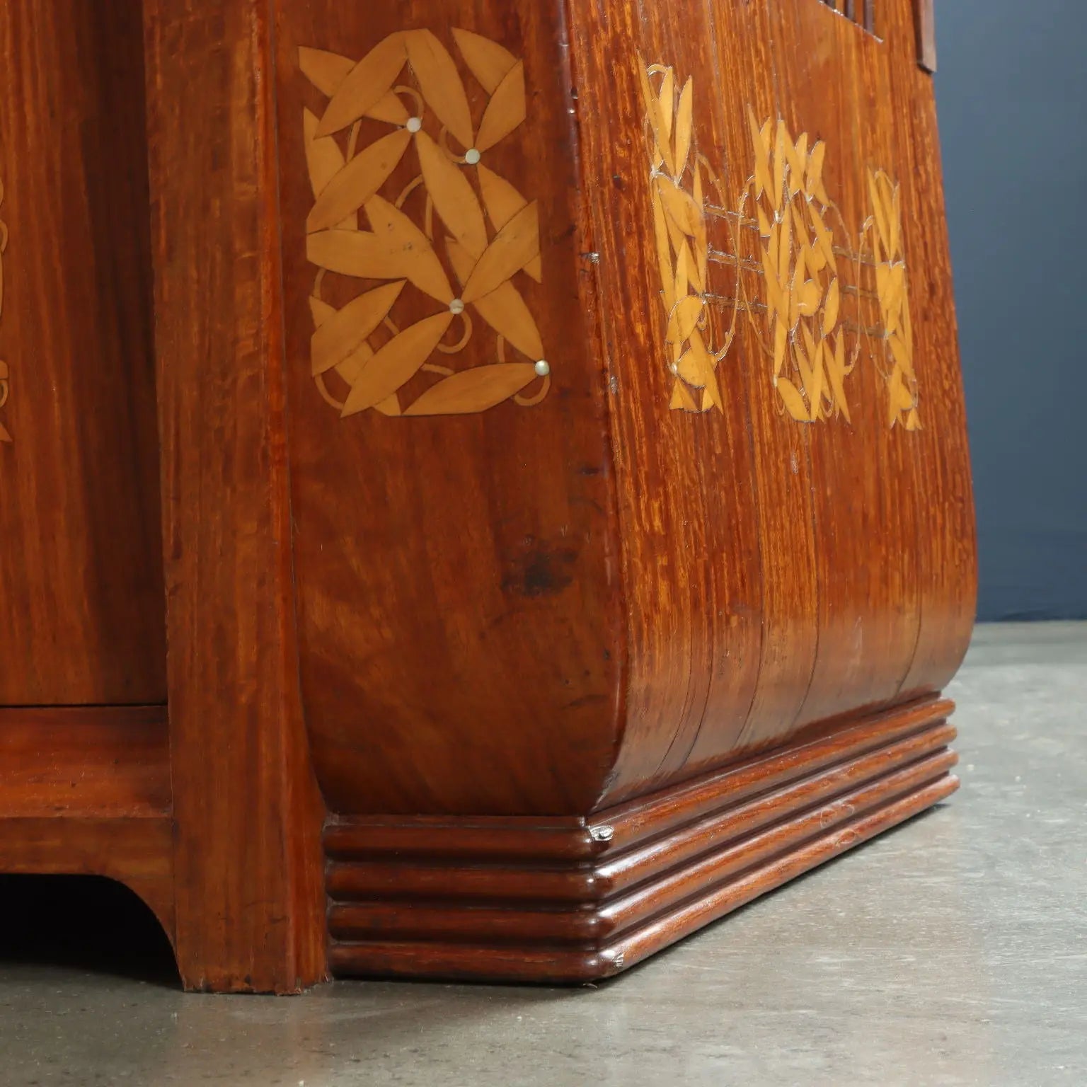 Antique Chest of Drawers Carlo Zen Art Nouveau 1902