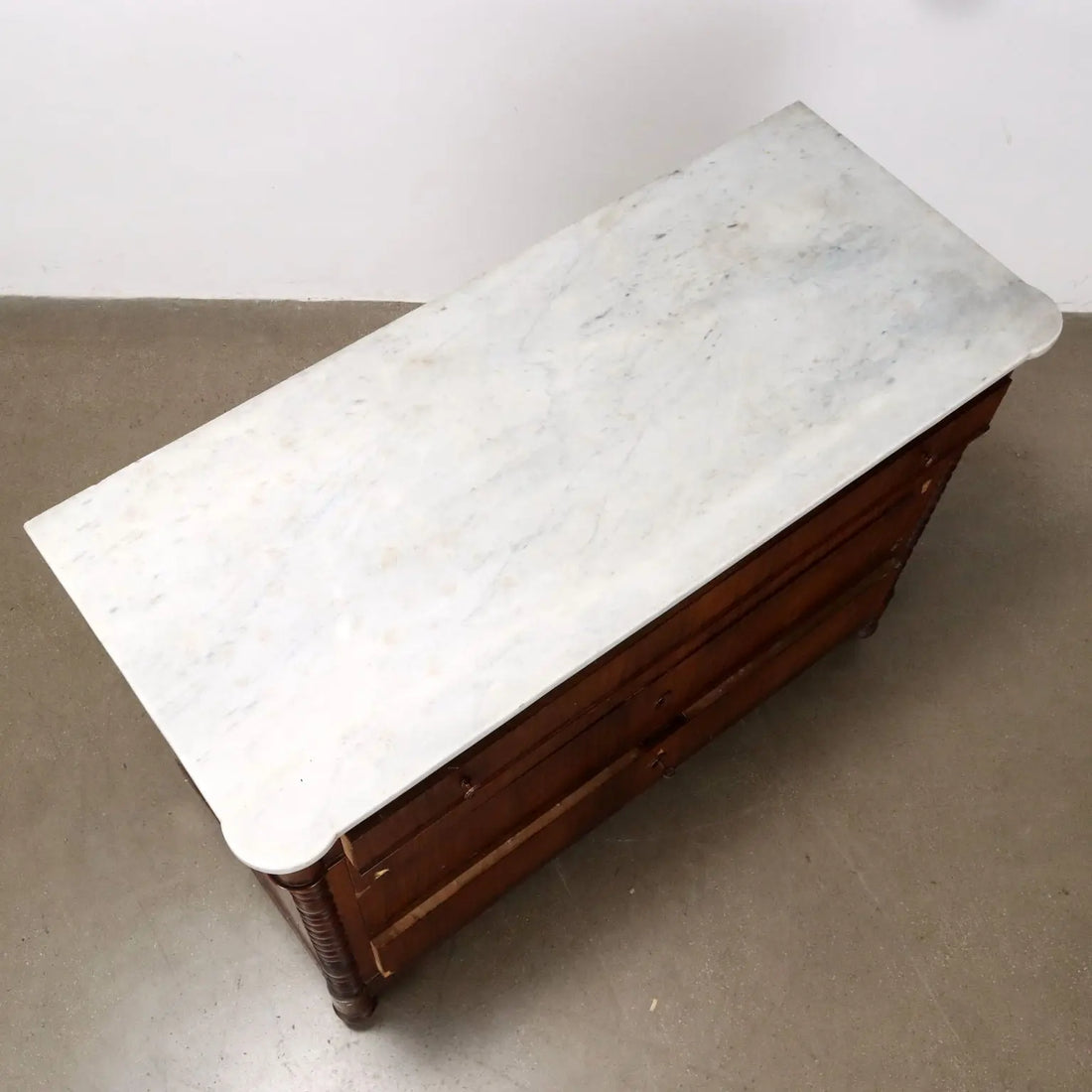 Antique Chest of Drawers Louis Philippe Walnut XIX Century - Piedmont, Late XIX Century | Antiques | Chest of Drawers & Commodes