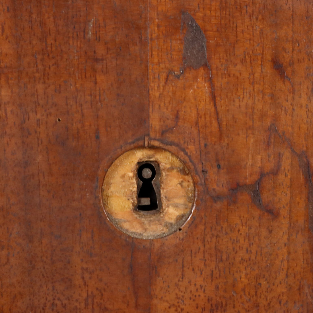  | Antiques  Chest of Drawers & Commodes