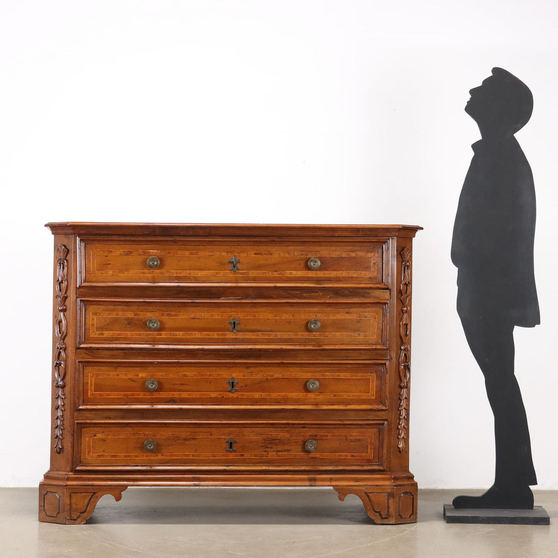  | Antiques  Chest of Drawers & Commodes