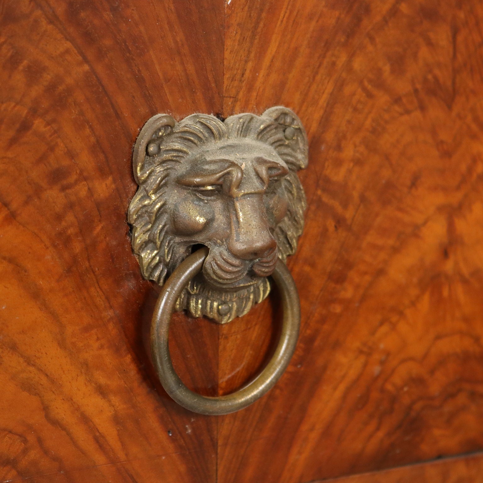  | Antiques  Chest of Drawers & Commodes