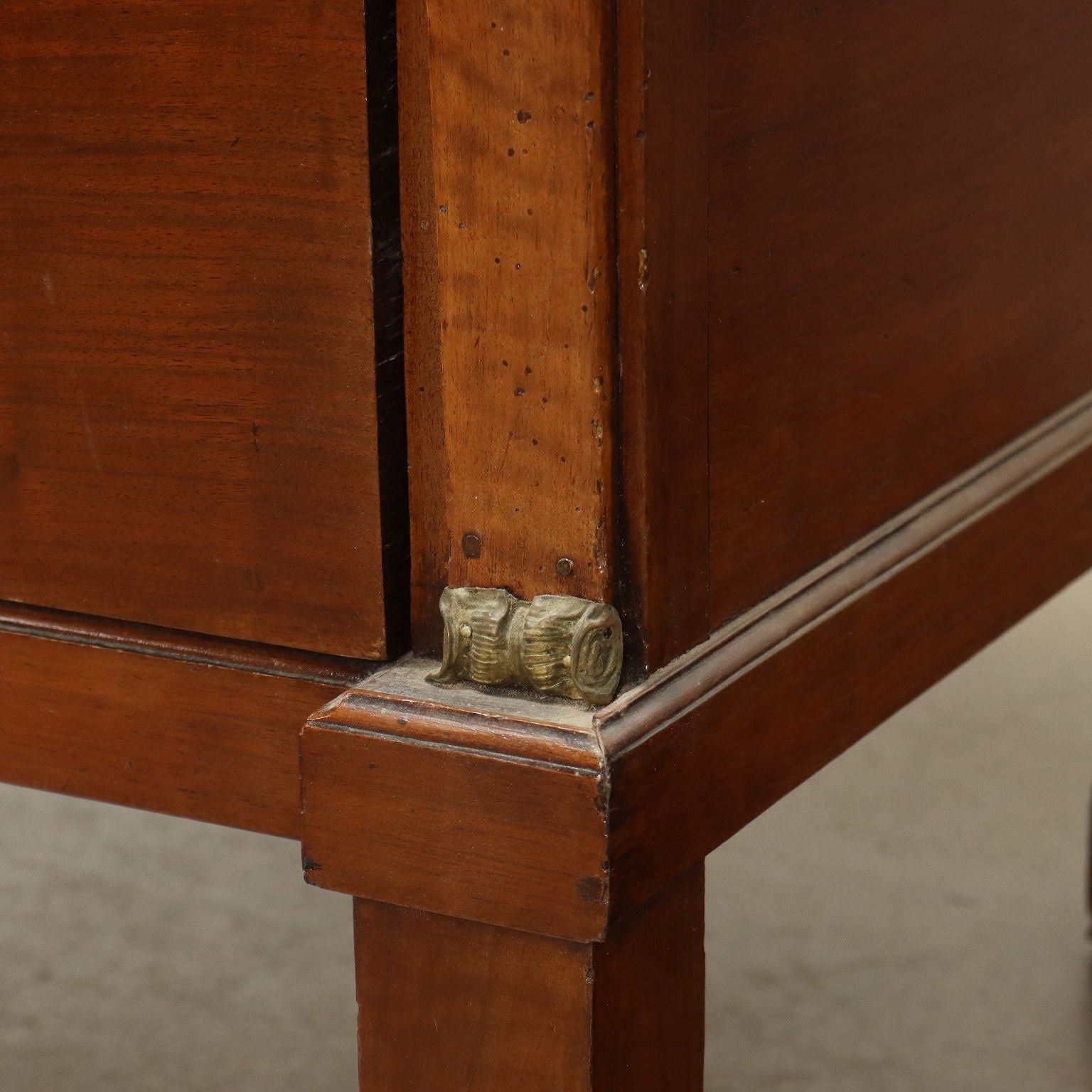  | Antiques  Chest of Drawers & Commodes