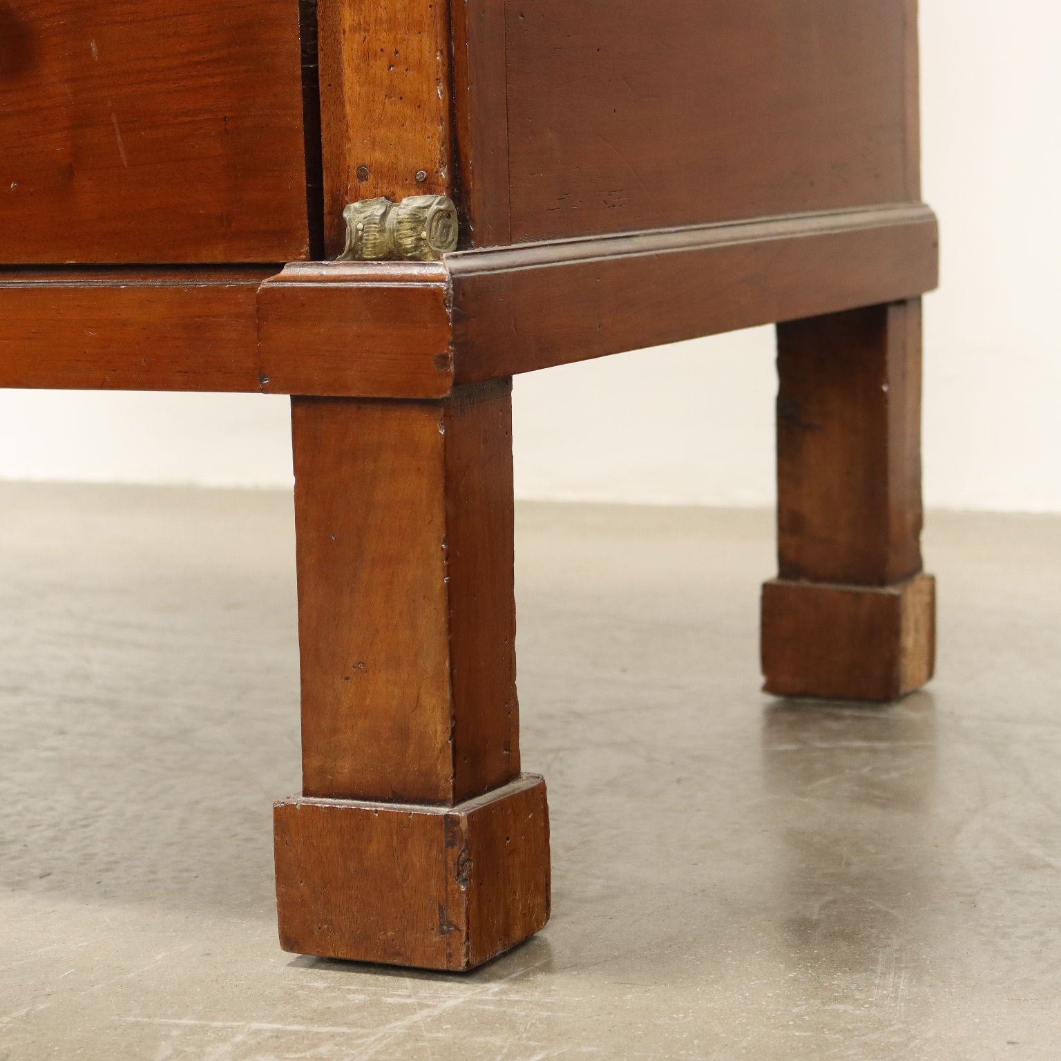  | Antiques  Chest of Drawers & Commodes