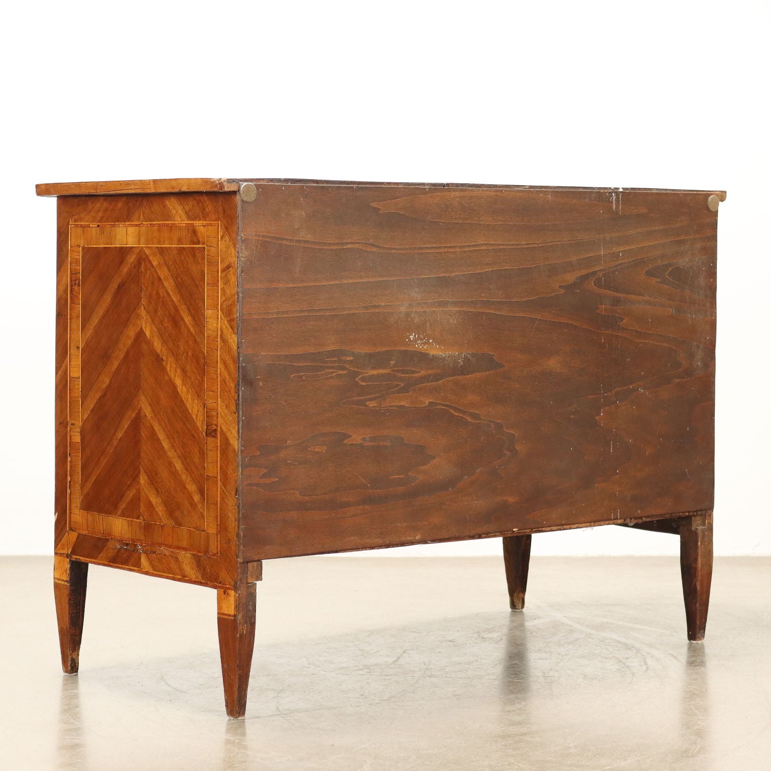  | Antiques  Chest of Drawers & Commodes