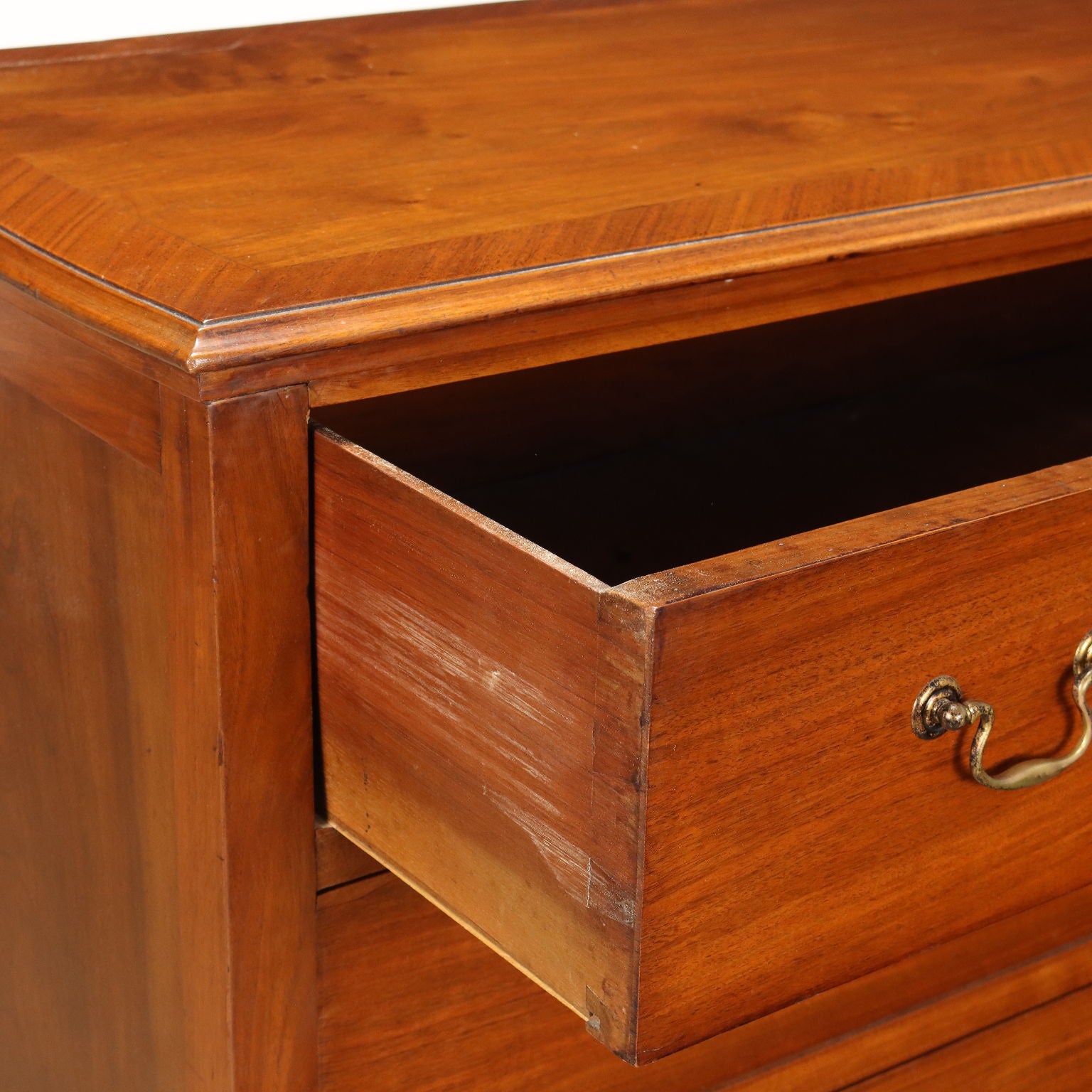  | Antiques  Chest of Drawers & Commodes