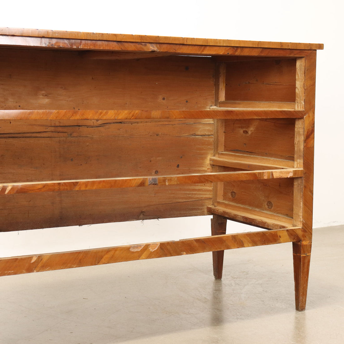  | Antiques  Chest of Drawers & Commodes