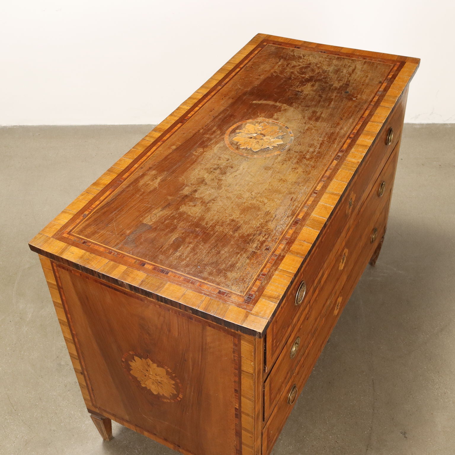  | Antiques  Chest of Drawers & Commodes