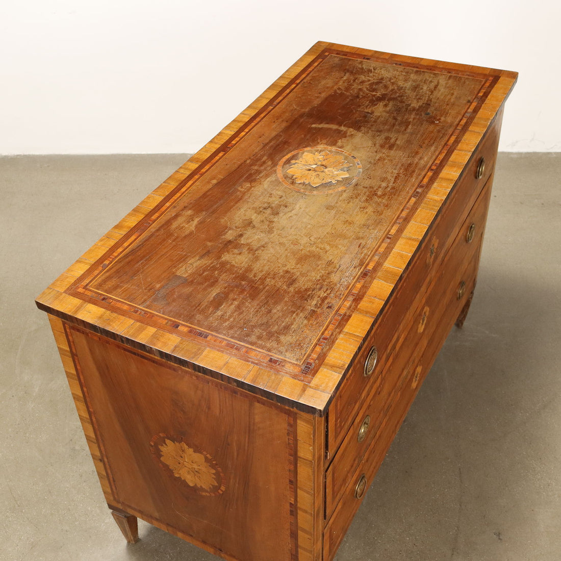  | Antiques  Chest of Drawers & Commodes