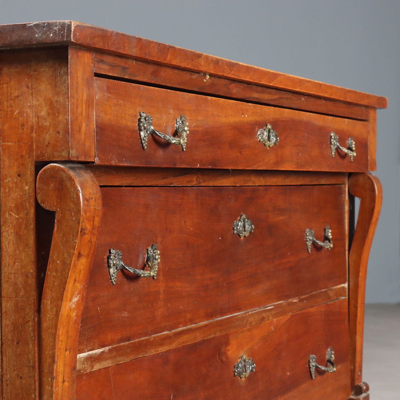  | Antiques  Chest of Drawers & Commodes