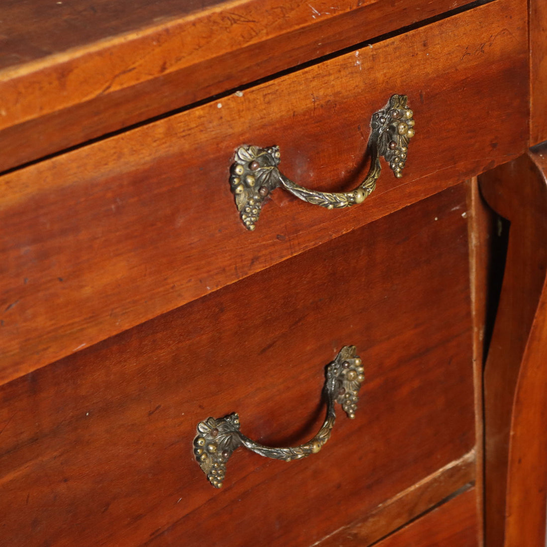 | Antiques  Chest of Drawers & Commodes