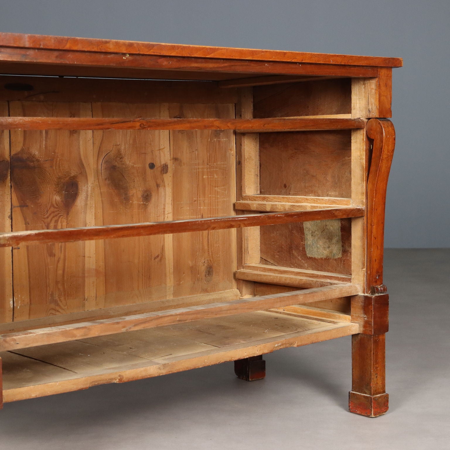  | Antiques  Chest of Drawers & Commodes