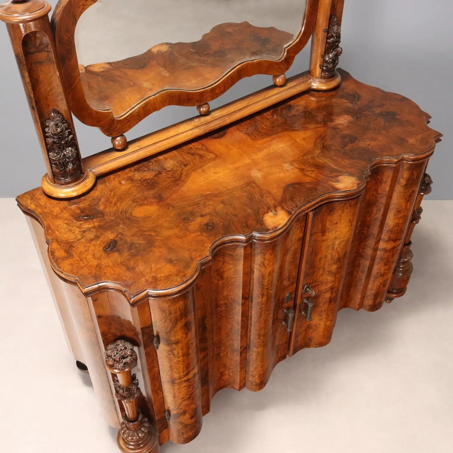 Art Deco Walnut Dresser with Mirror - Italy 1920s