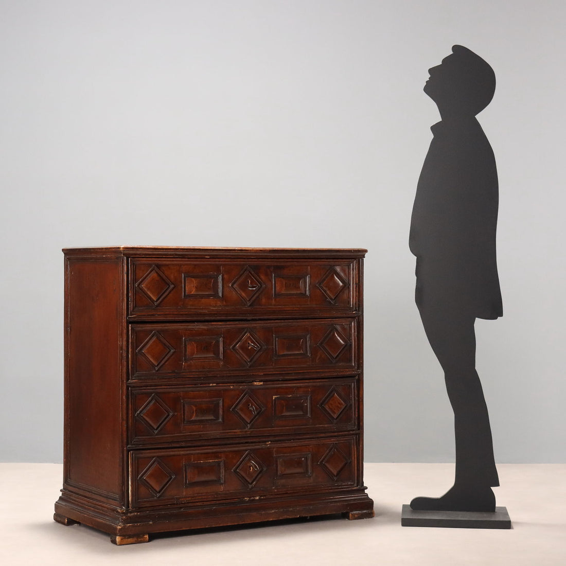  | Antiques  Chest of Drawers & Commodes