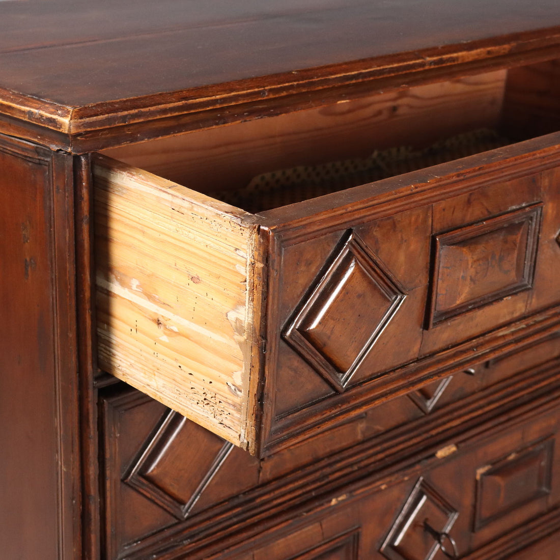  | Antiques  Chest of Drawers & Commodes