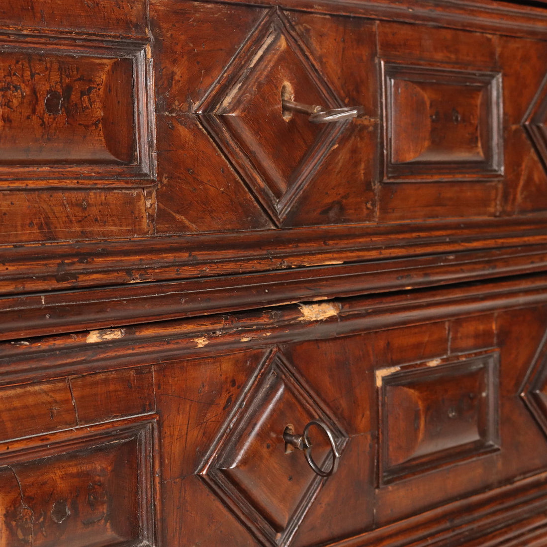  | Antiques  Chest of Drawers & Commodes