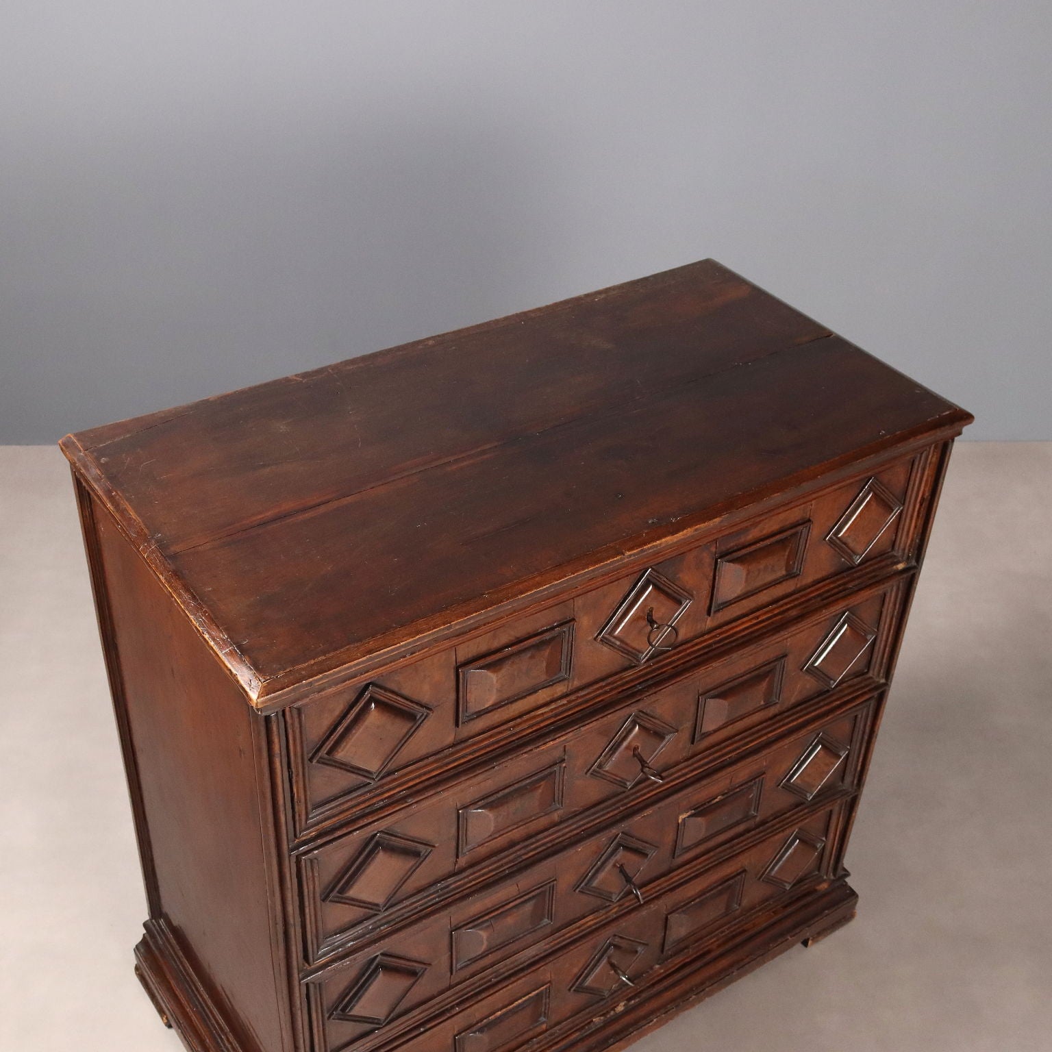  | Antiques  Chest of Drawers & Commodes