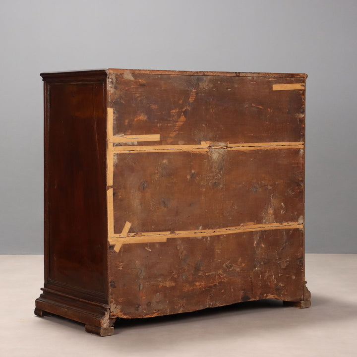  | Antiques  Chest of Drawers & Commodes