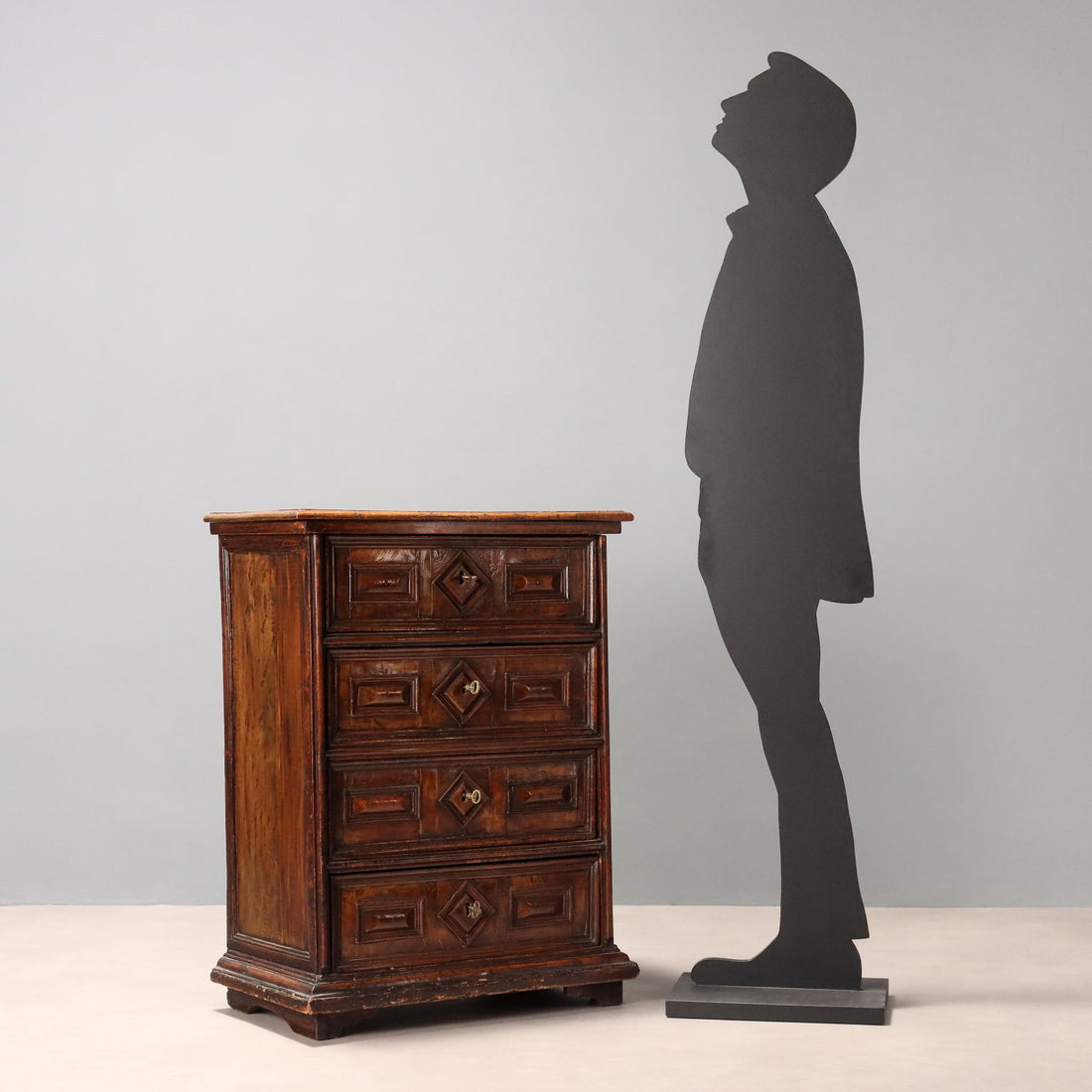  | Antiques  Chest of Drawers & Commodes