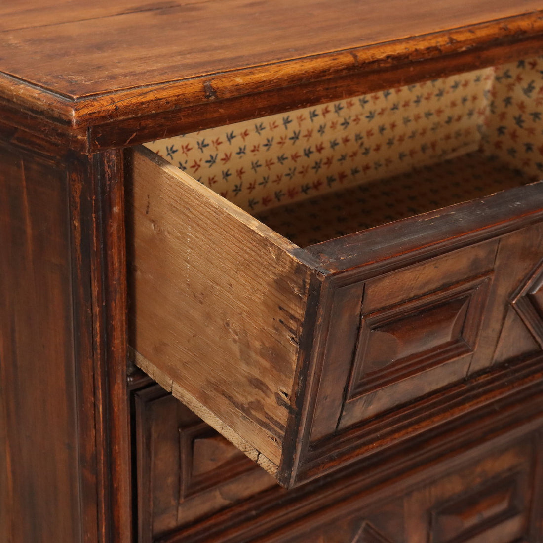  | Antiques  Chest of Drawers & Commodes