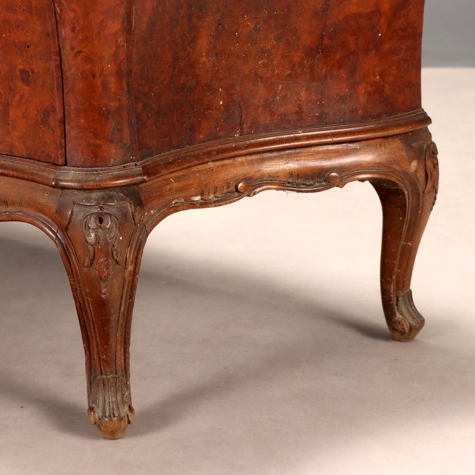  | Antiques  Chest of Drawers & Commodes