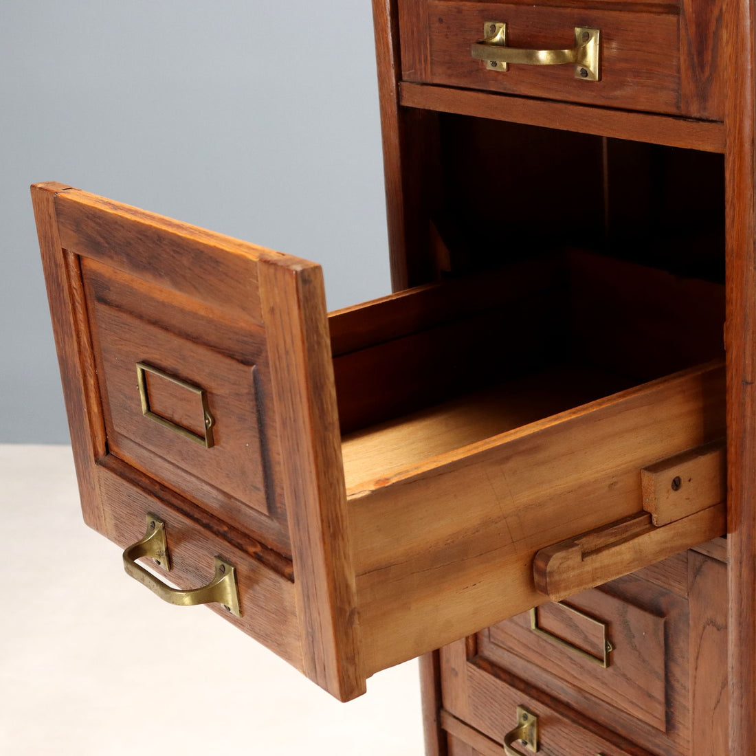  | Antiques  Chest of Drawers & Commodes