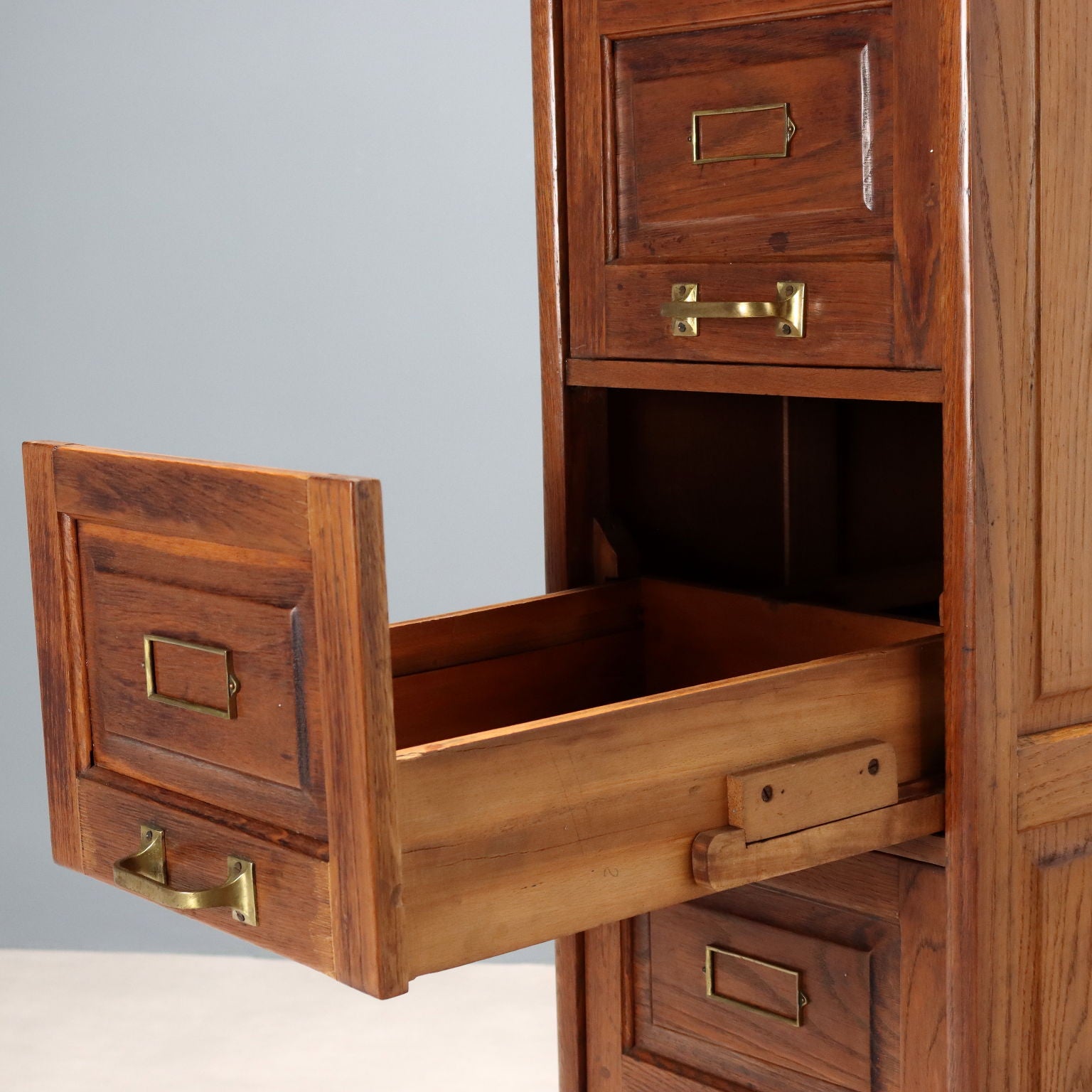  | Antiques  Chest of Drawers & Commodes