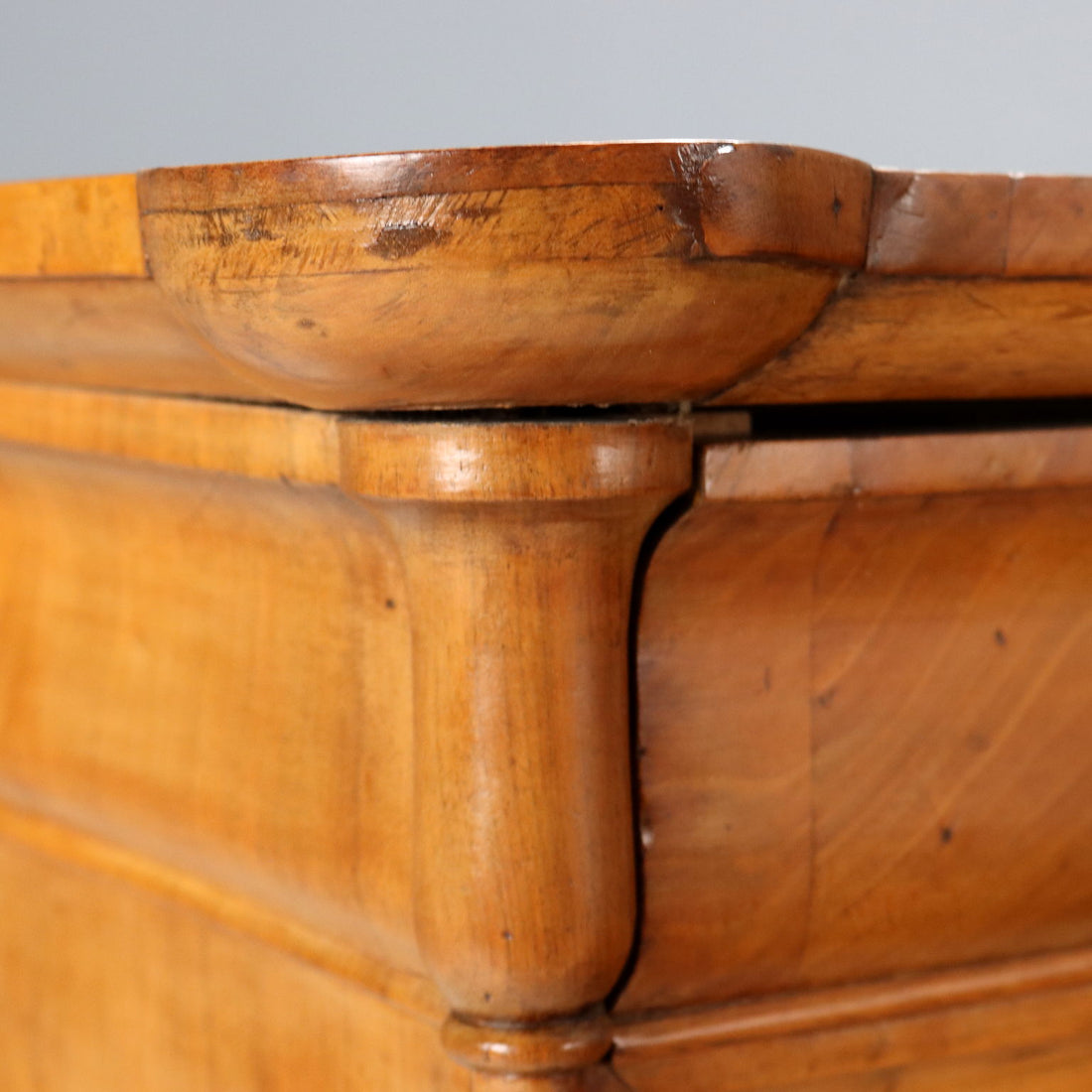  | Antiques  Chest of Drawers & Commodes