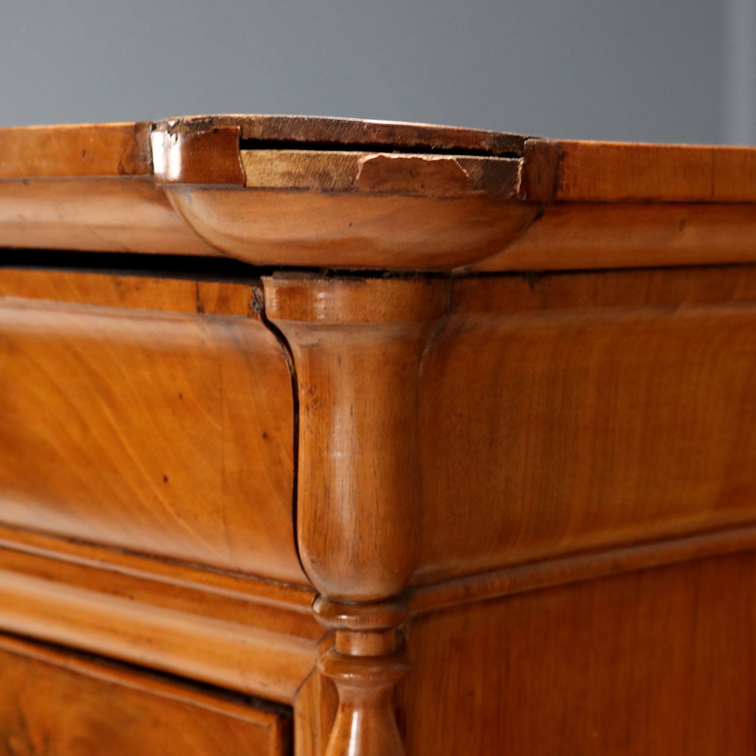  | Antiques  Chest of Drawers & Commodes