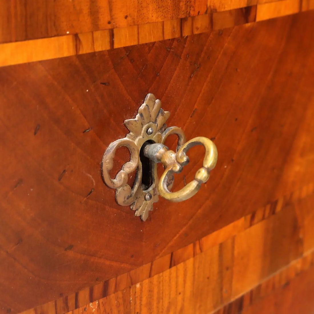 Antique Chest of Drawers Baroque Walnut 2 Drawers XX Century - Italy, Mid XX Century | Antiques | Chest of Drawers & Commodes