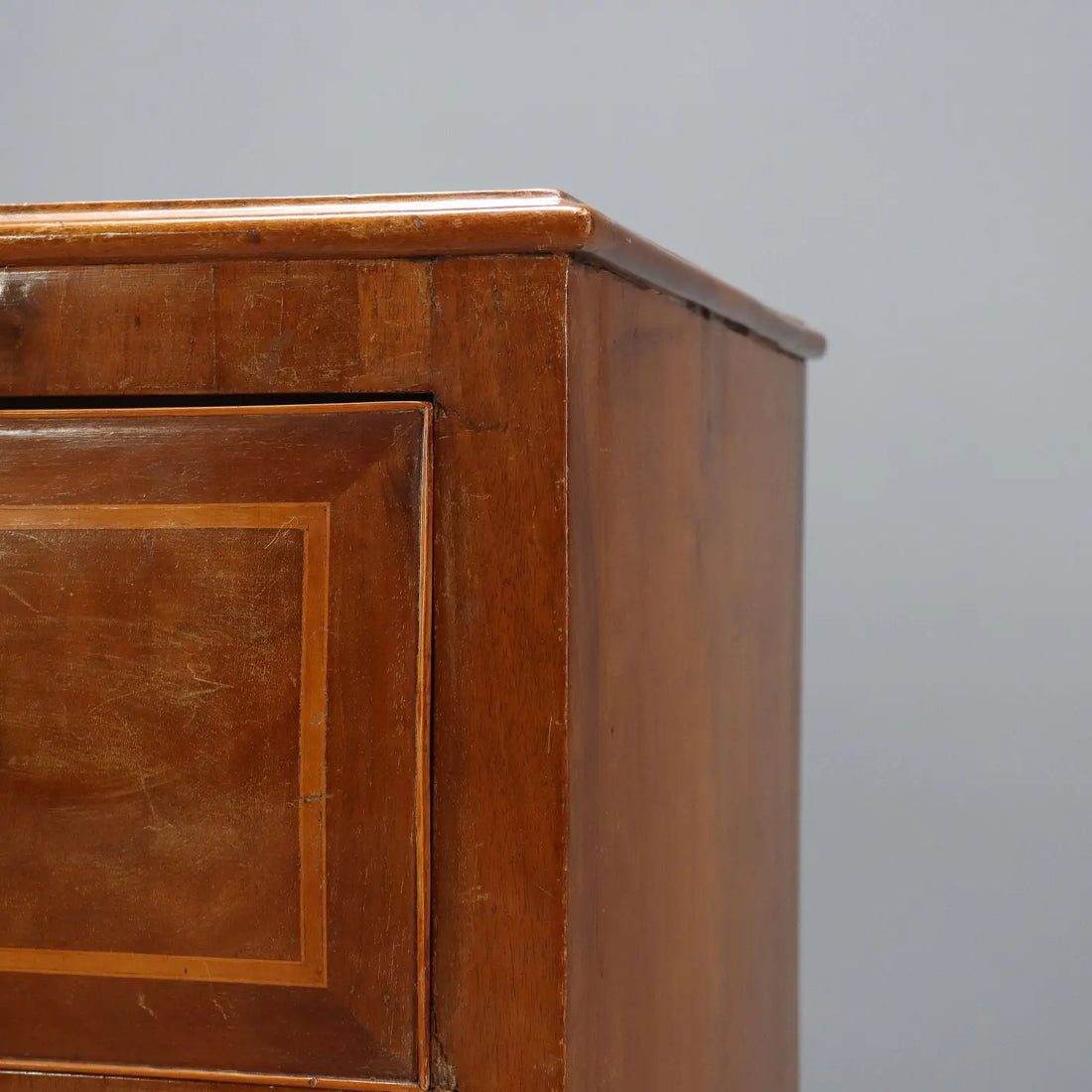 Antique Chest of Drawers Neoclassical Mahogany Italy XVIII Century - Italy, Third Quarter XVIII Century | Antiques | Chest of Drawers & Commodes