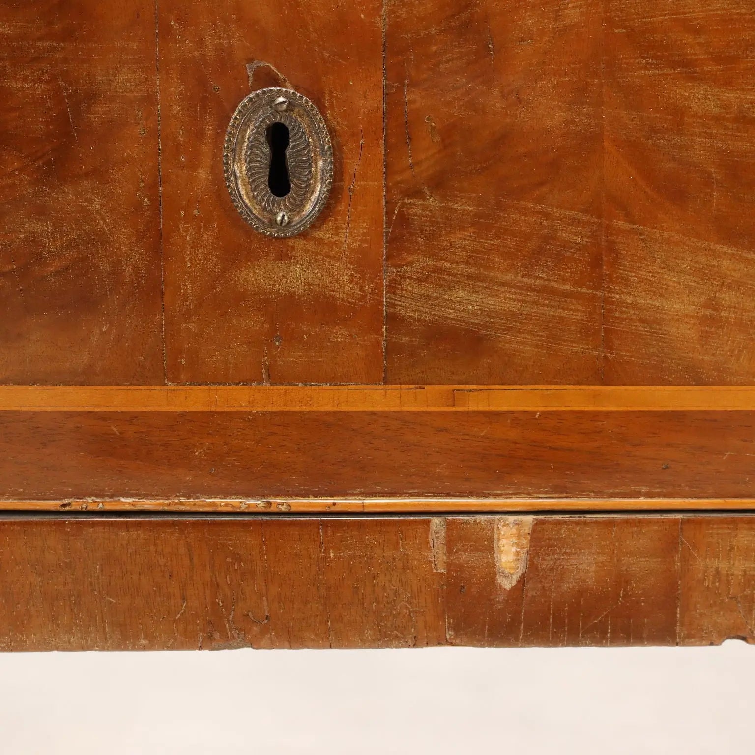 Antique Chest of Drawers Neoclassical Mahogany Italy XVIII Century - Italy, Third Quarter XVIII Century | Antiques | Chest of Drawers & Commodes