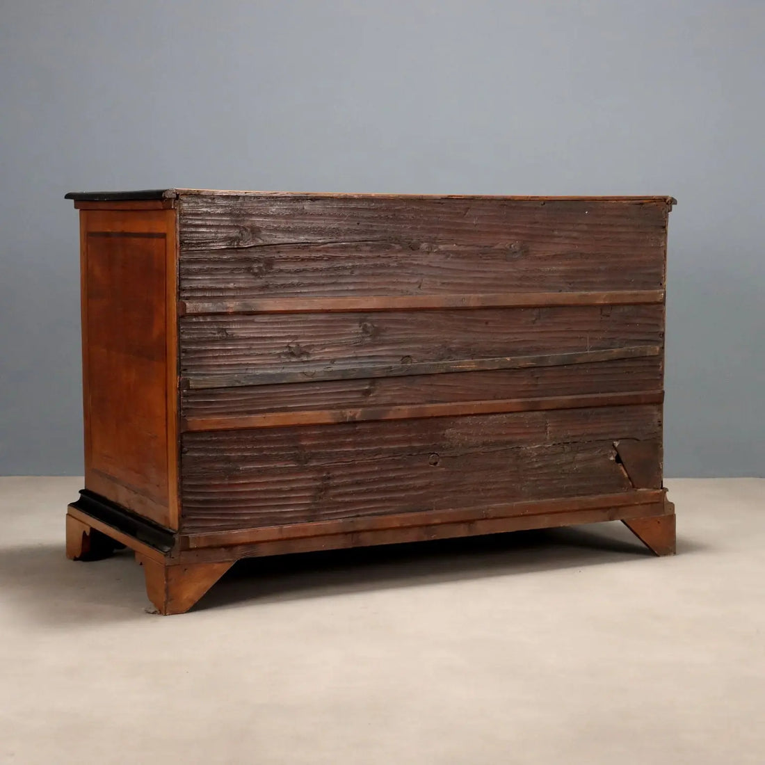 Antique Chest of Drawers Baroque 3 Drawers Italy XVIII Century - Italy, Early XVIII Century | Antiques | Chest of Drawers & Commodes