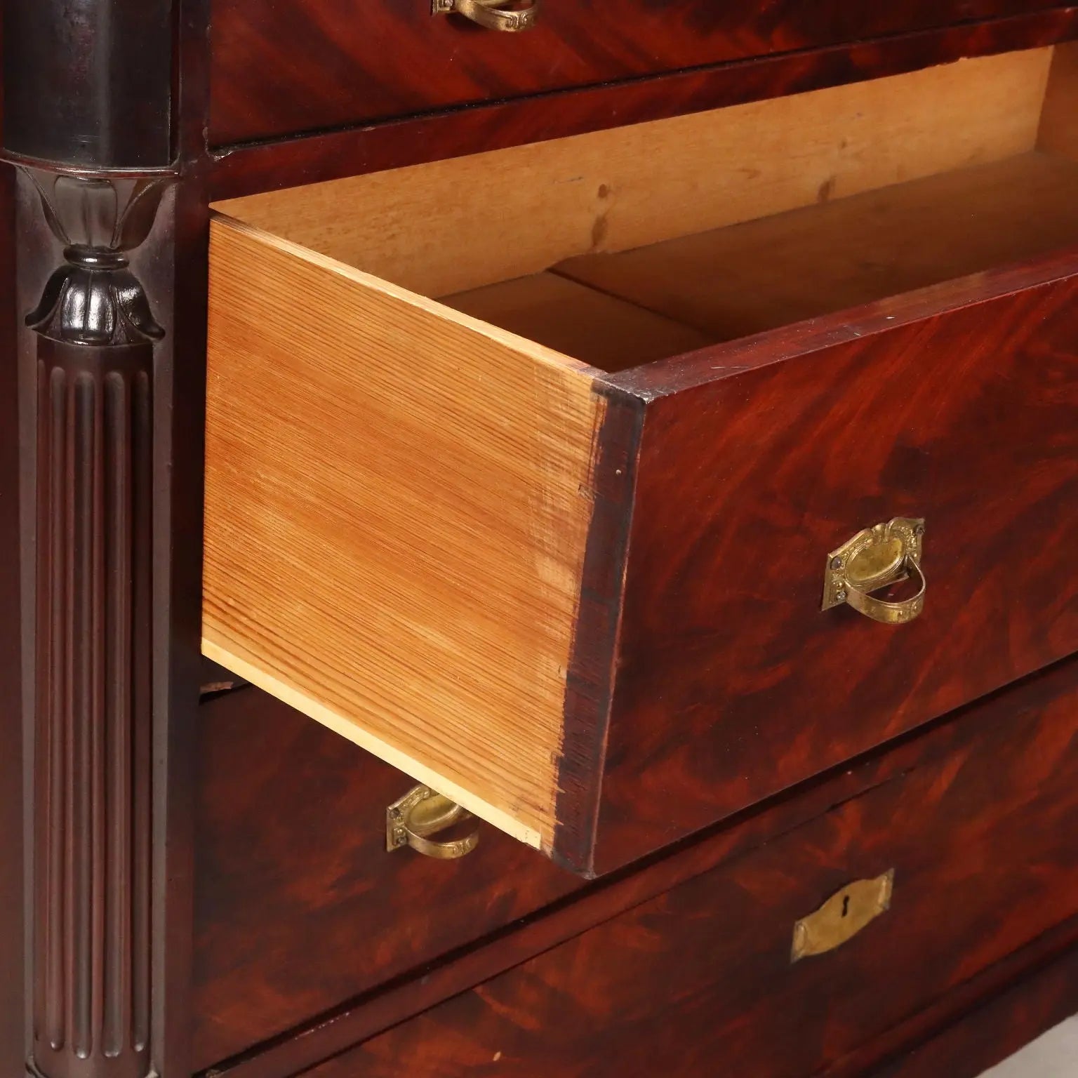 Antique Chest of Drawers Mahogany 4 Drawers XIX Century - Italy, Late XIX Century | Antiques | Chest of Drawers & Commodes
