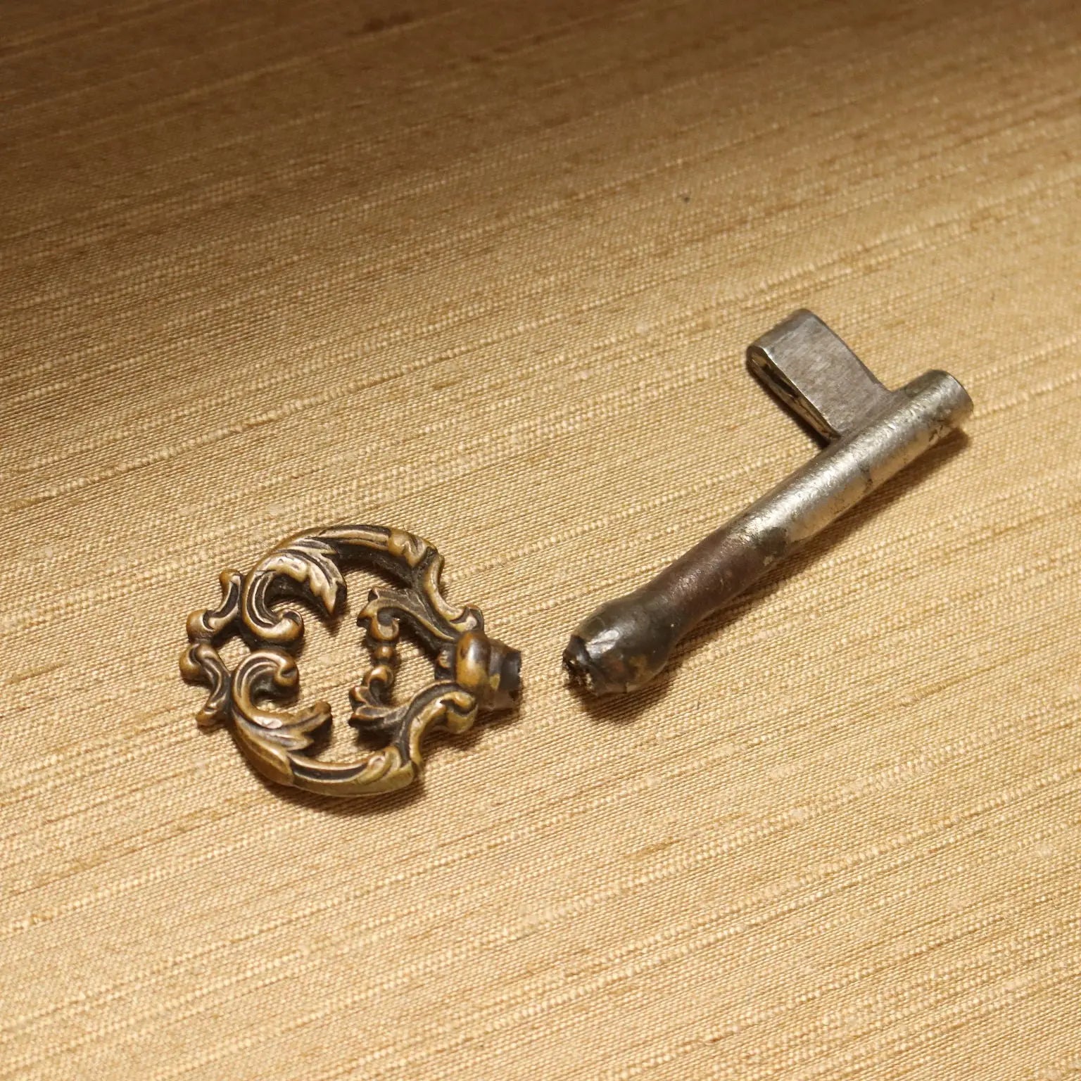 Antique Chest of Drawers Poplar Bois de Violette XVIII Century - Tuscany, Second Half XVIII Century | Antiques  Chest of Drawers & Commodes