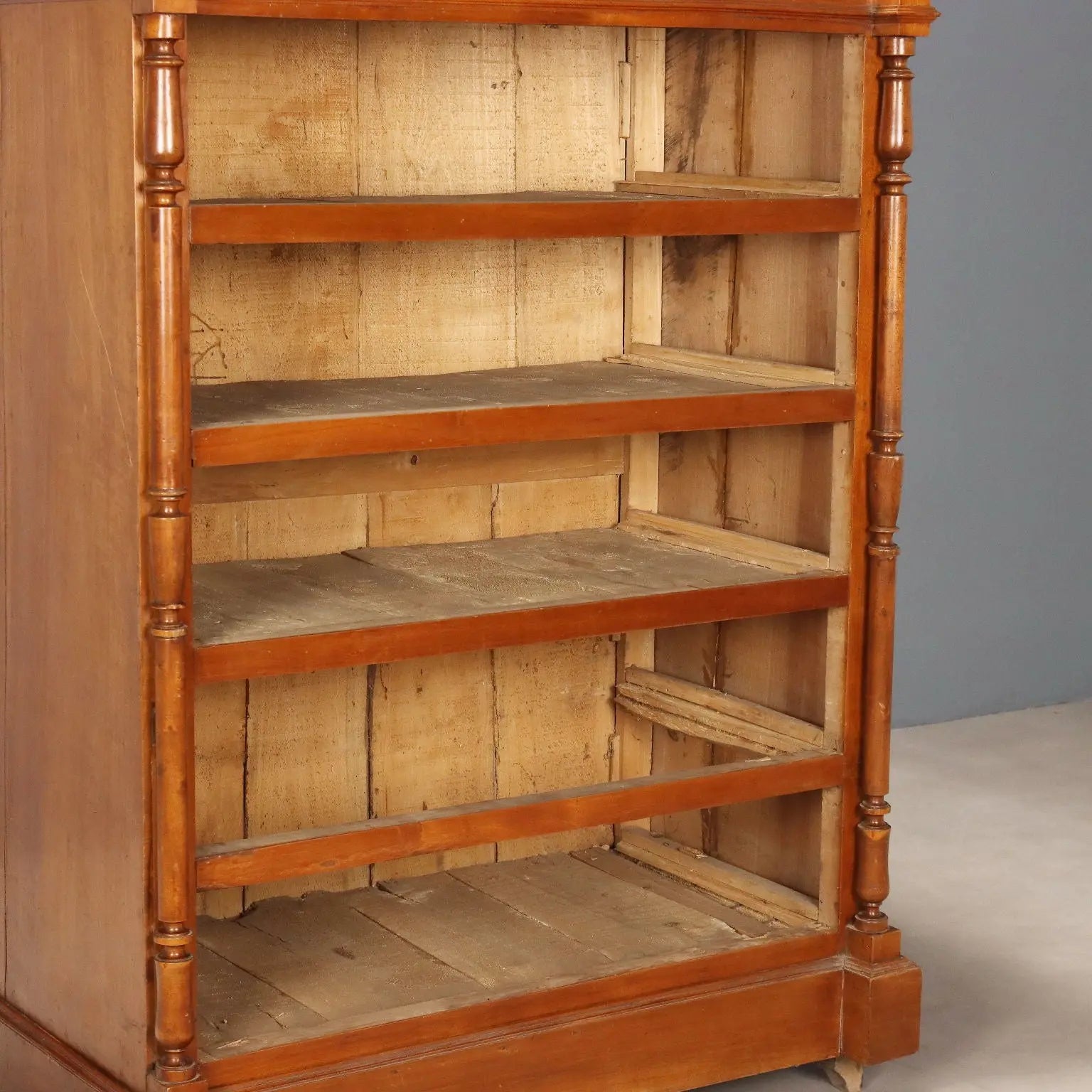 Antique Chest of Drawers Umbertino Walnut 5 Drawers XX Century - Italy, Early XX Century | Antiques | Chest of Drawers & Commodes