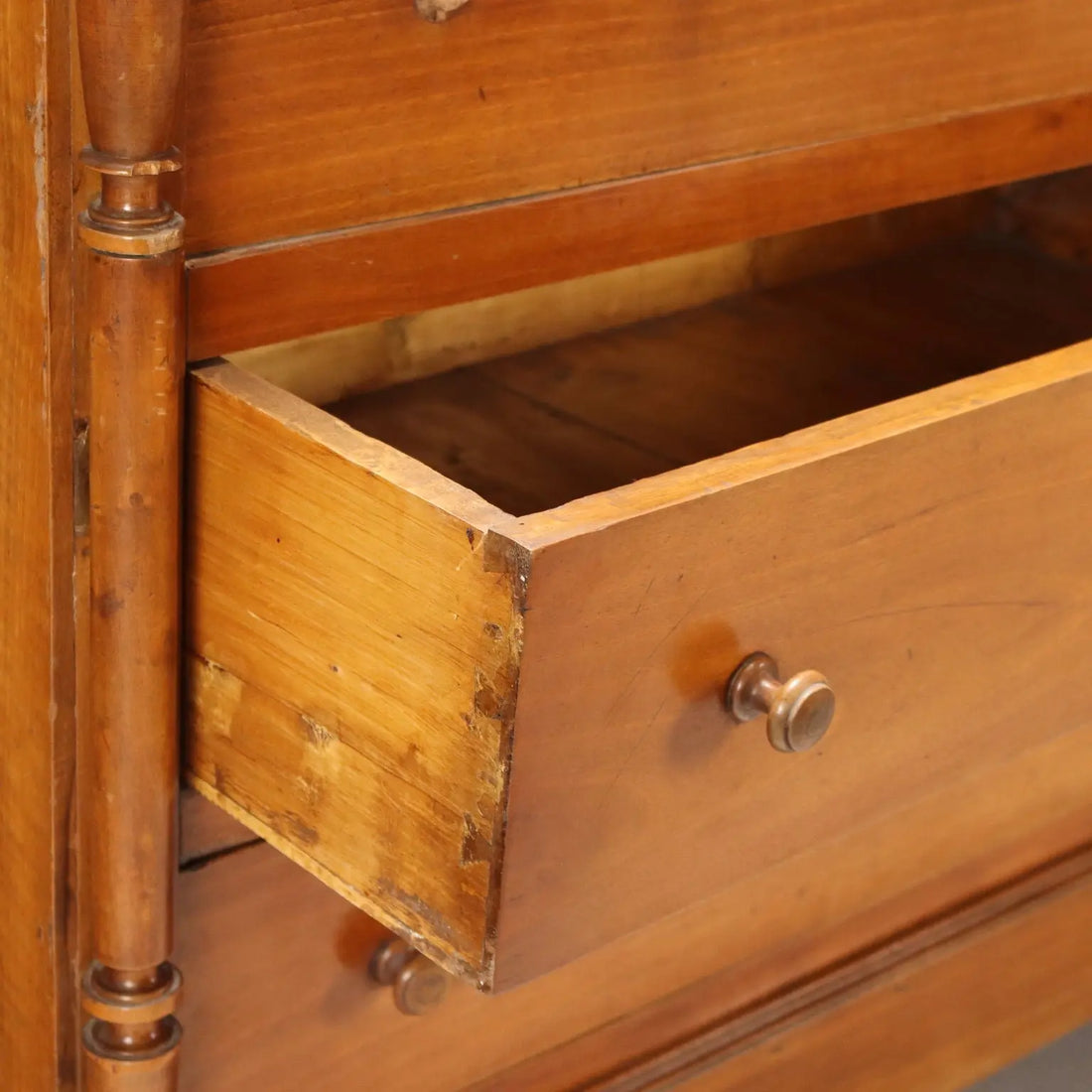 Antique Chest of Drawers Umbertino Walnut 5 Drawers XX Century - Italy, Early XX Century | Antiques | Chest of Drawers & Commodes