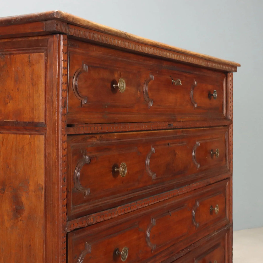 Antique Chest of Drawers Baroque Walnut 4 Drawers XVII Century