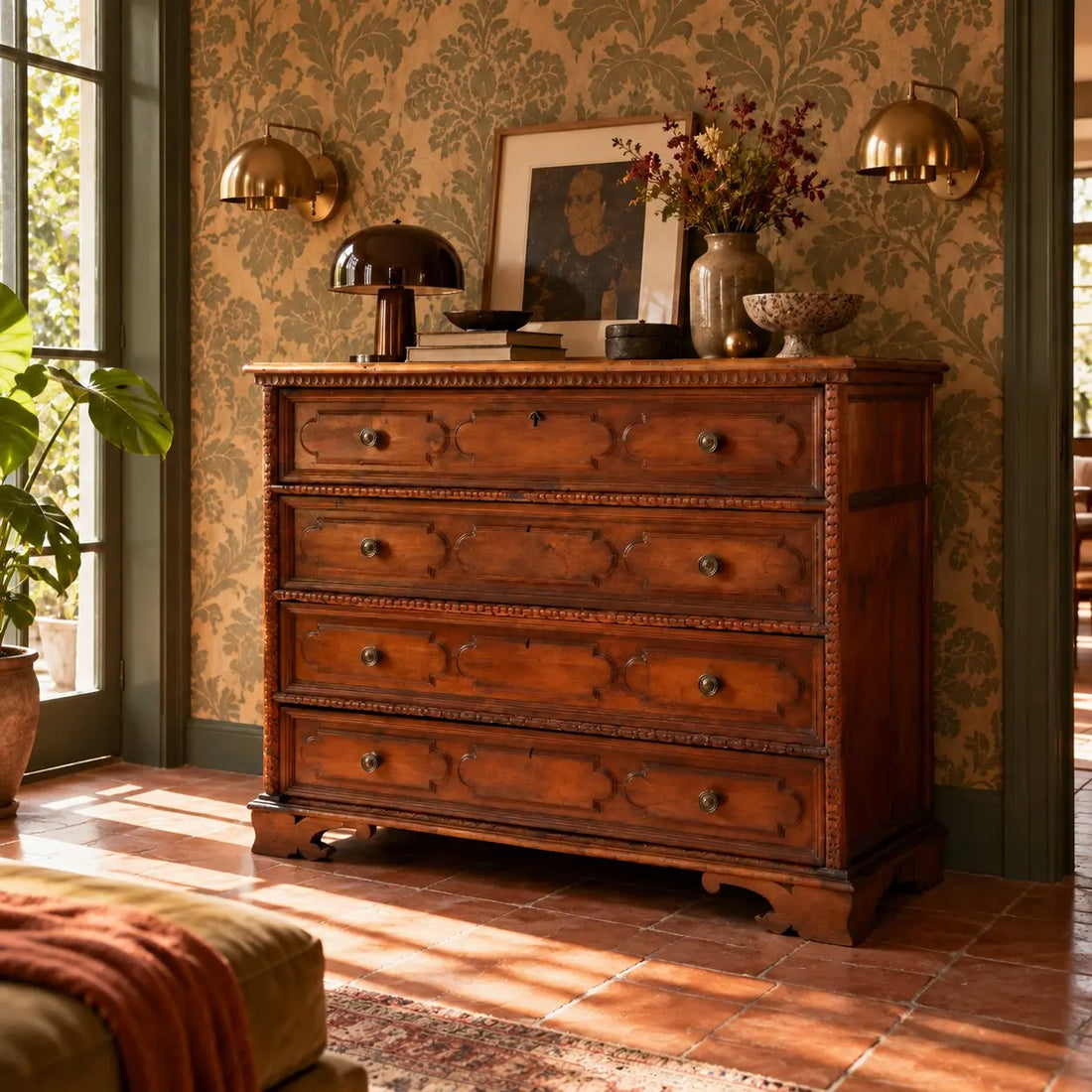 Antique Chest of Drawers Baroque Walnut 4 Drawers XVII Century