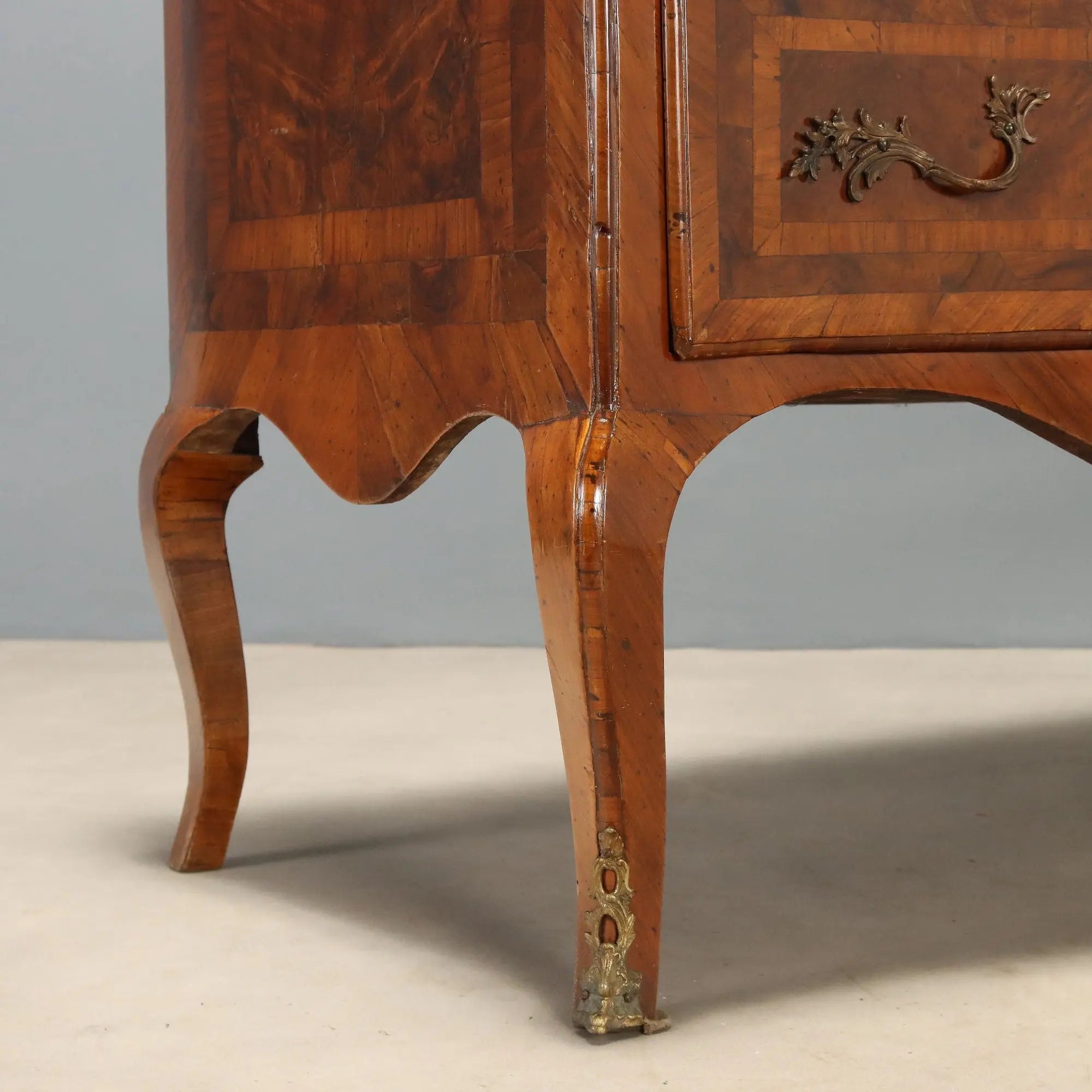 Antique Chest of Drawers Baroque Walnut Italy XVIII Century
